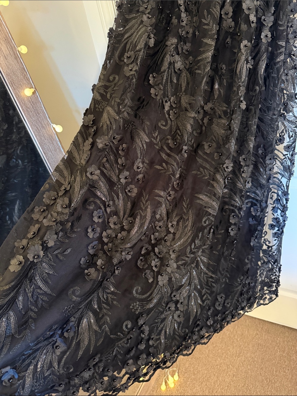 Payal Jain
Strapless Lace Maxi Dress - Picture 9 of 12